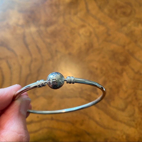 Pandora Moments retired silver bangle bracelet - Picture 3 of 5
